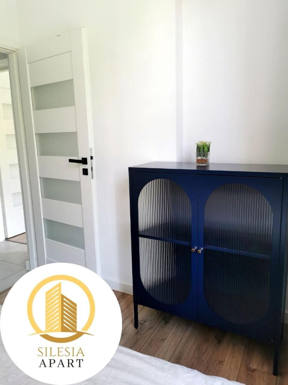 Apartament Granatowy Tychy Exterior foto